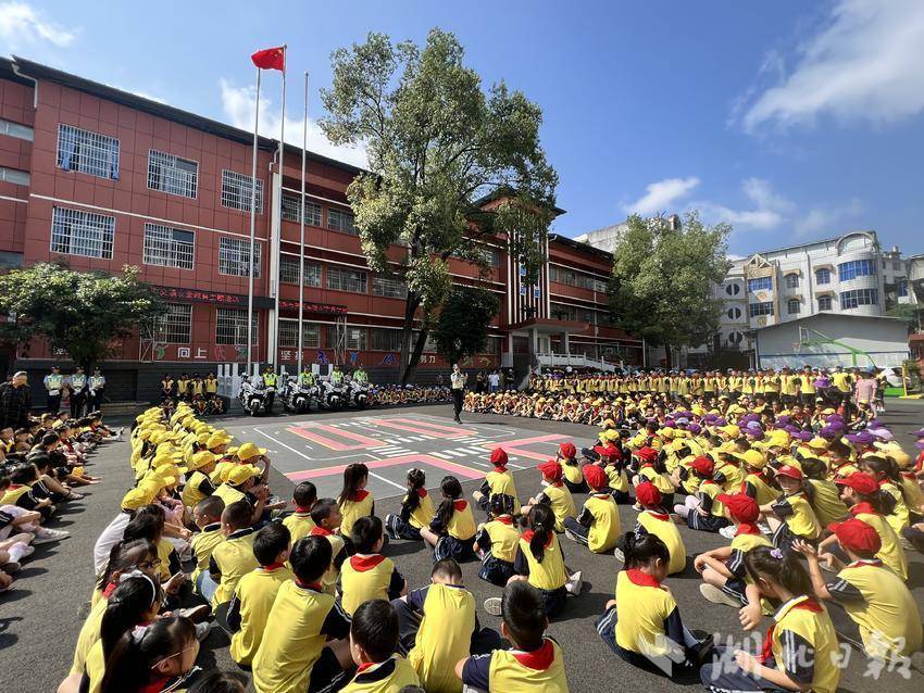 大连穷胡麻将电脑下载